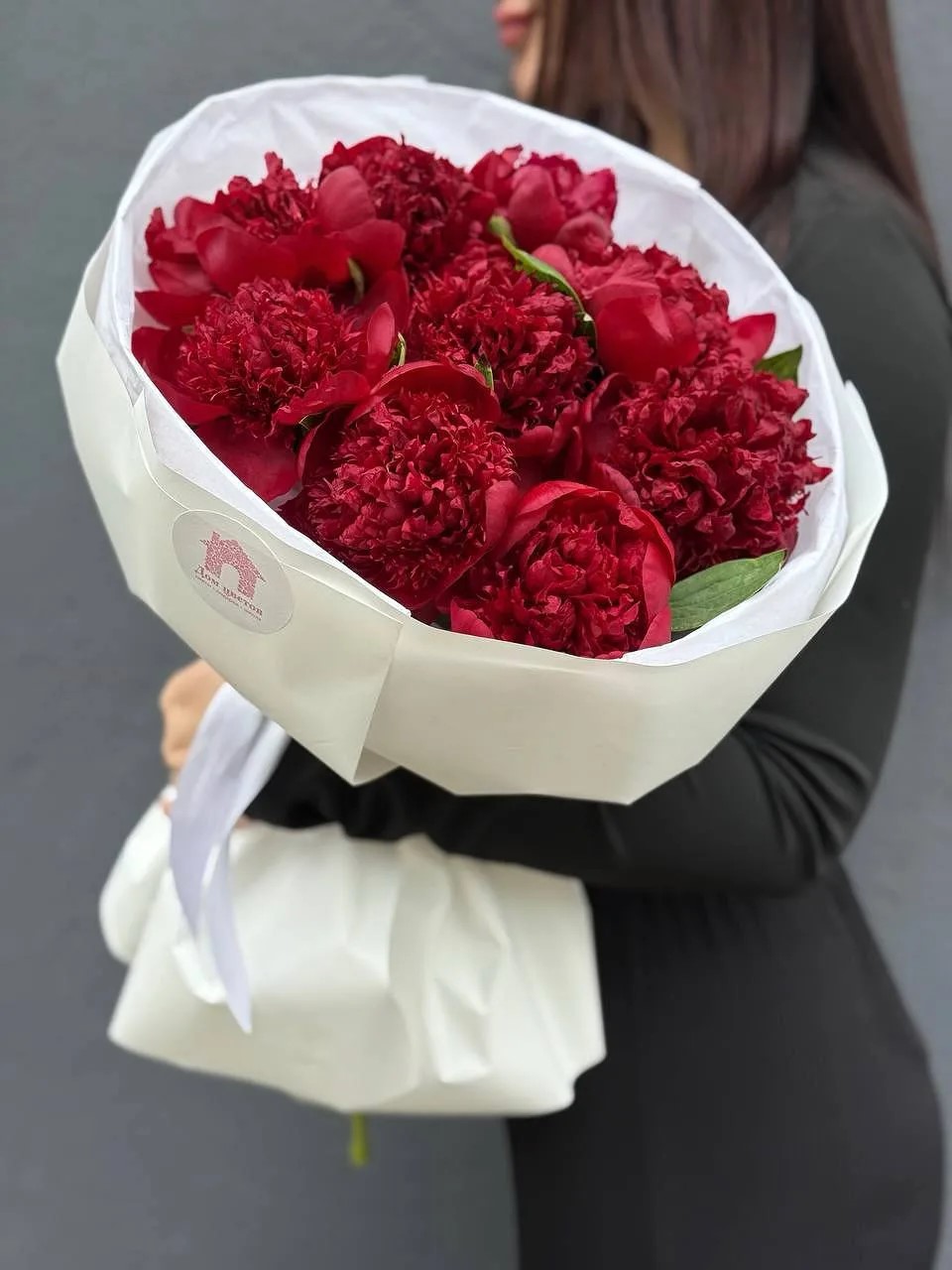 Пион Red Charm — товарный букет