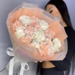 15 нежных диантусов в упаковке