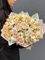 букет альстромерий,31шт бело-розовый микс — изображение 4