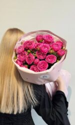 Букет из 5 кустовых пионовидных роз №2 — изображение 6