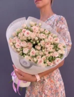 Букет из кустовых пионовидных роз, 19 шт нежно-розовых