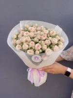 Букет из кустовых пионовидных роз, 19 шт нежно-розовых — изображение 4